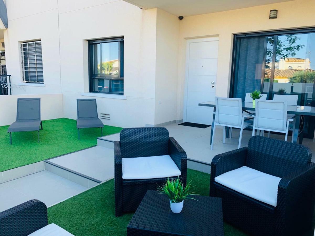 Apartment Playa Elisa Bay Пилар де ла Орадада Екстериор снимка